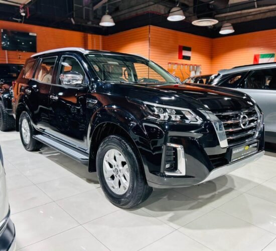 Nissan Xterra Titanium Black 2023 4 Cylinder 2.5L GCC Specification